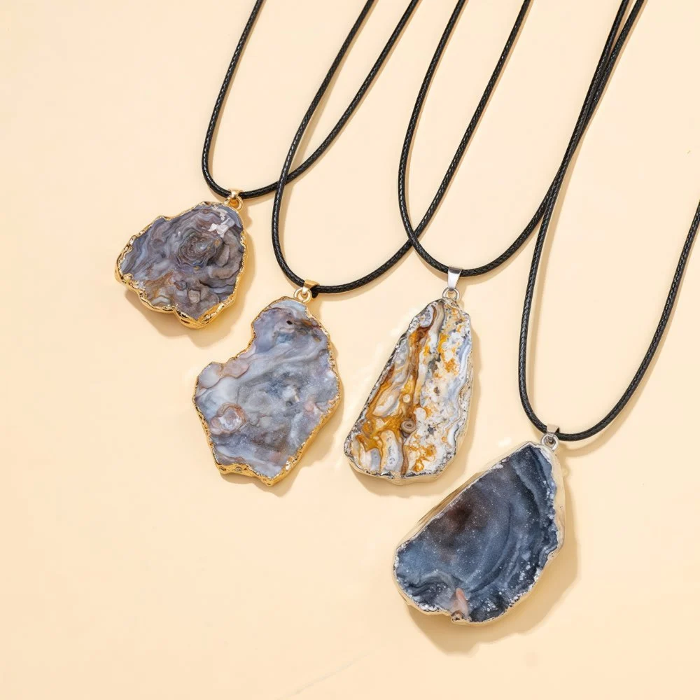 Irregular Starry Crystal Fang Pendant