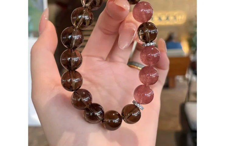StrawberryTea Crystal Bracelet2