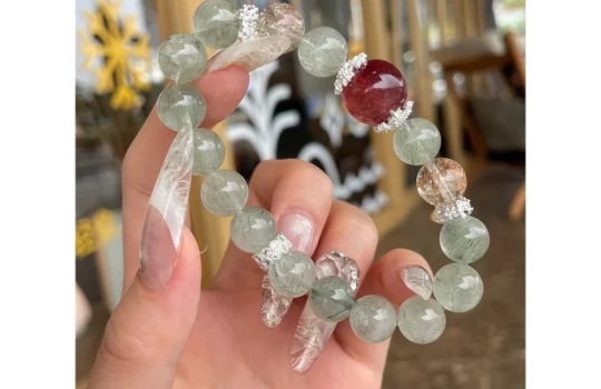 Neo-Chinese Style Green Rutilated Quartz Crystal Bracelet1